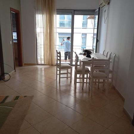 טיראנה Royal Hostel מראה חיצוני תמונה
