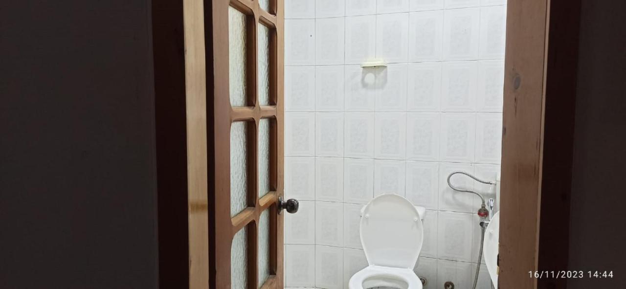 טיראנה Royal Hostel מראה חיצוני תמונה
