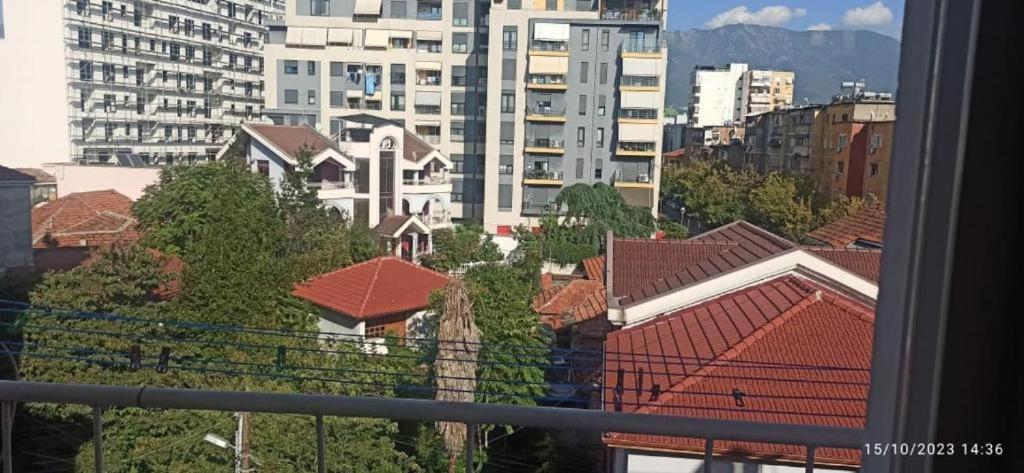 טיראנה Royal Hostel מראה חיצוני תמונה