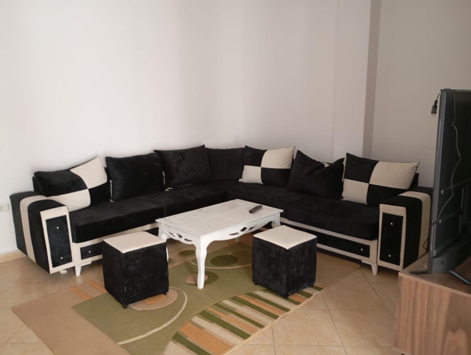 טיראנה Royal Hostel מראה חיצוני תמונה