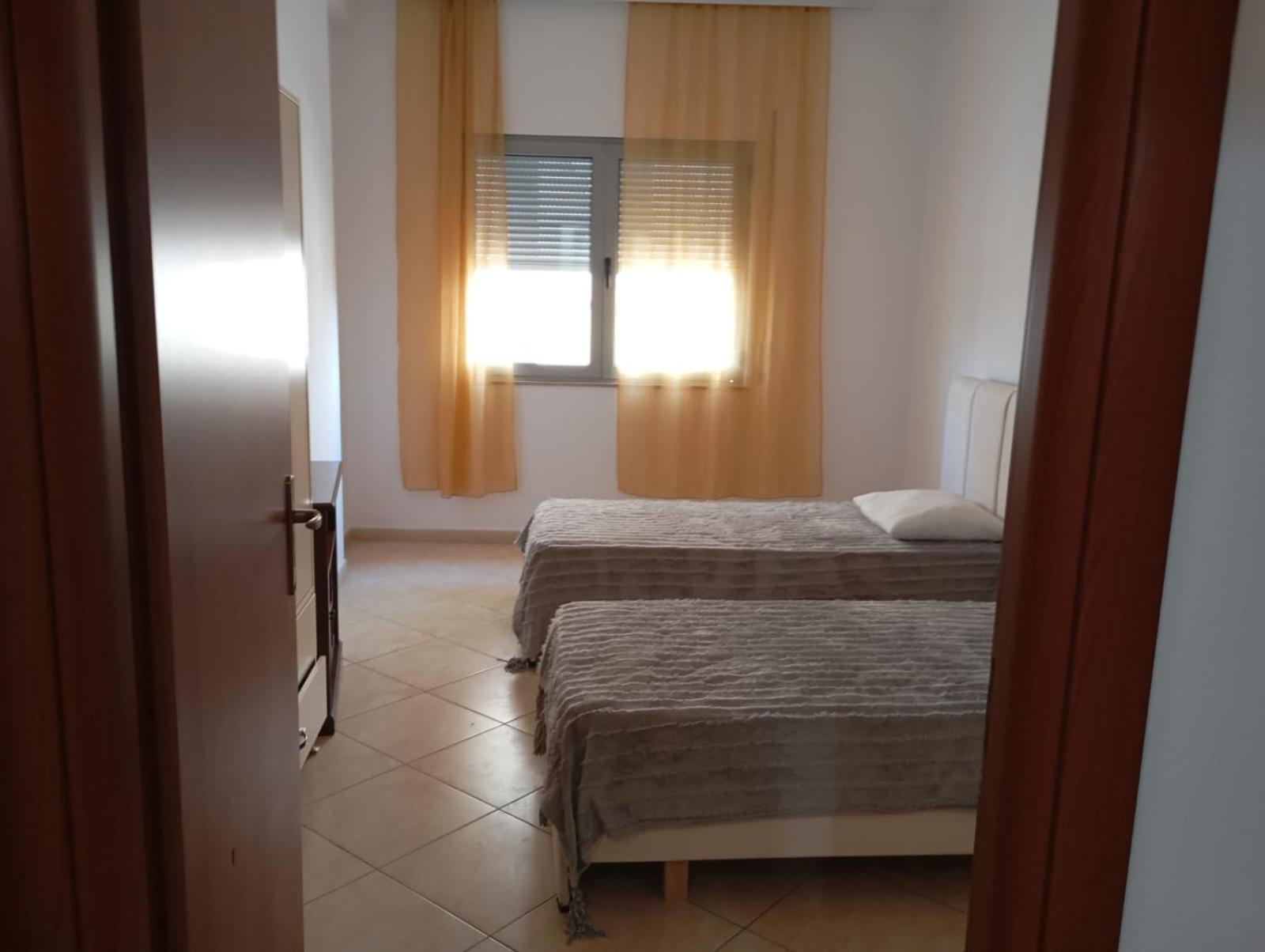 טיראנה Royal Hostel מראה חיצוני תמונה