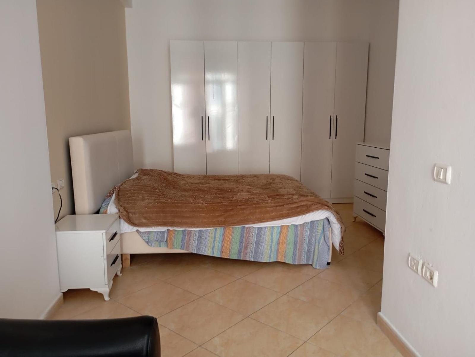 טיראנה Royal Hostel מראה חיצוני תמונה