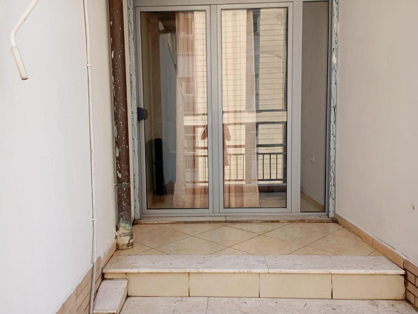 טיראנה Royal Hostel מראה חיצוני תמונה